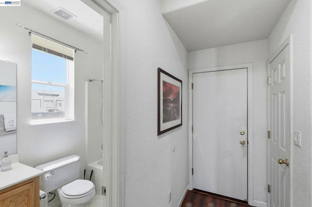 1205 Nellis Ct, Pittsburg, CA 94565