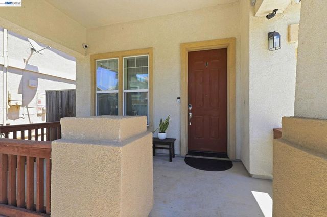 1205 Nellis Ct, Pittsburg, CA 94565