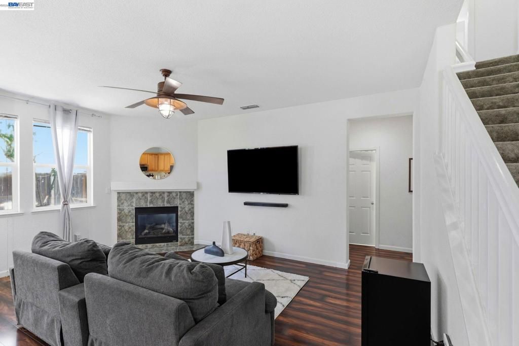 Image 15 of property listing at 1205 Nellis Ct, Pittsburg, CA 94565