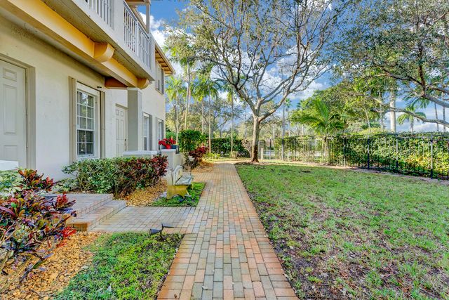 406 NW 25th Avenue, Boynton Beach, FL 33426