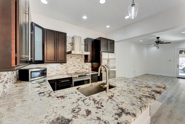 406 NW 25th Avenue, Boynton Beach, FL 33426