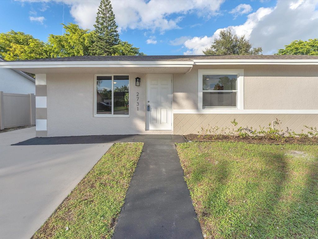 2731 NW 9th St, Pompano Beach, FL 33069