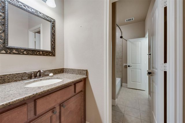 8033 Branch Hollow Trail, Fort Worth, TX 76123