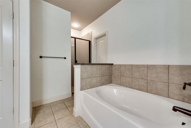 8033 Branch Hollow Trail, Fort Worth, TX 76123