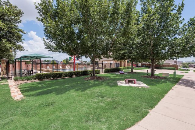 8033 Branch Hollow Trail, Fort Worth, TX 76123