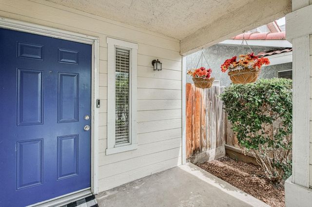 8868 N Chance, Fresno, CA 93720