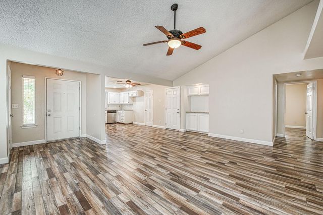 8868 N Chance, Fresno, CA 93720