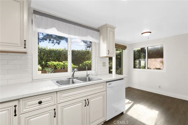 28 Sycamore Lane, Rolling Hills Estates, CA 90274