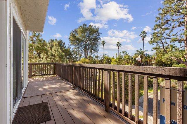 28 Sycamore Lane, Rolling Hills Estates, CA 90274