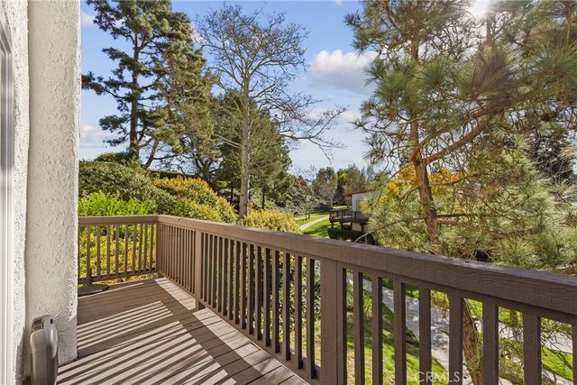 28 Sycamore Lane, Rolling Hills Estates, CA 90274