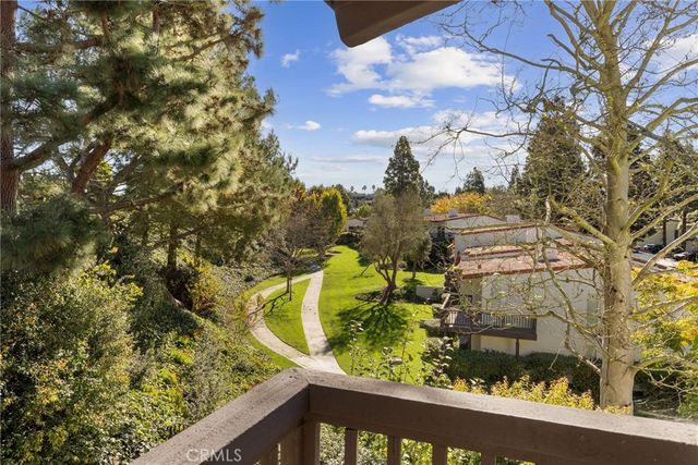 28 Sycamore Lane, Rolling Hills Estates, CA 90274