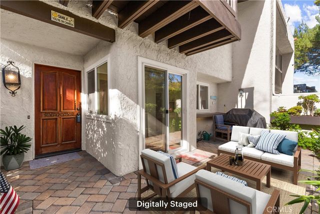 28 Sycamore Lane, Rolling Hills Estates, CA 90274