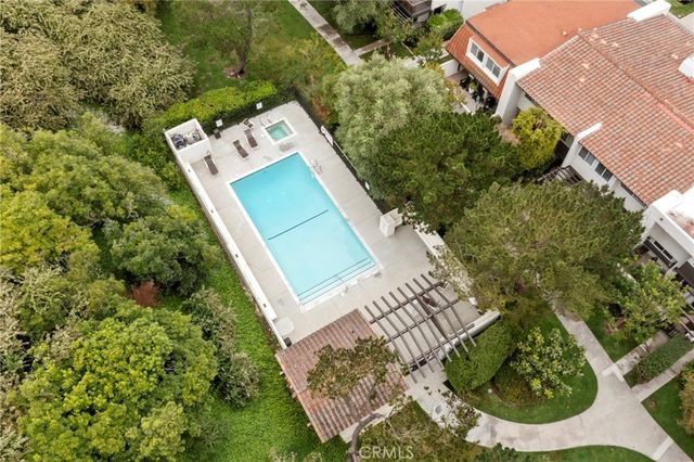 28 Sycamore Lane, Rolling Hills Estates, CA 90274