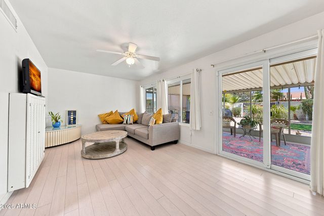 10408 W OAK RIDGE Drive, Sun City, AZ 85351