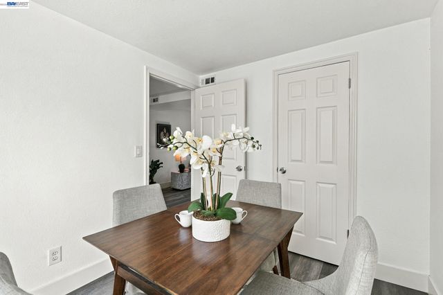 890 Bissell Ct, Richmond, CA 94801