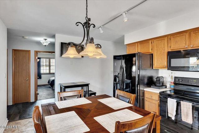 25 Cartwheel Drive, Scotia, NY 12302