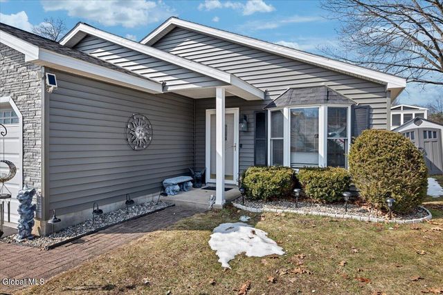 25 Cartwheel Drive, Scotia, NY 12302