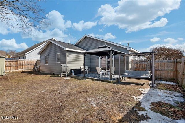 25 Cartwheel Drive, Scotia, NY 12302