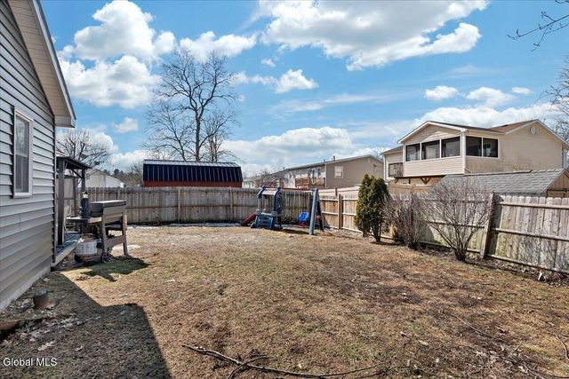 25 Cartwheel Drive, Scotia, NY 12302