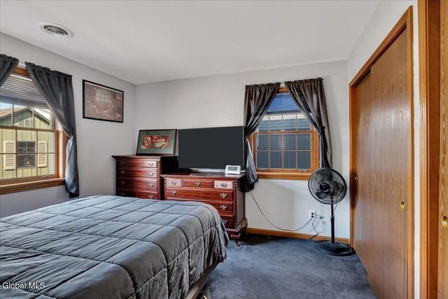 25 Cartwheel Drive, Scotia, NY 12302