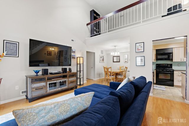 2508 commons Drive, East Brunswick, NJ 08816