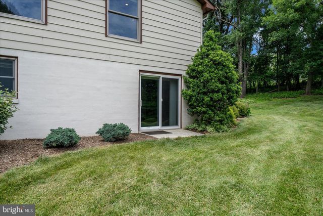 8604 BURNT HICKORY CIR, Frederick, MD 21704