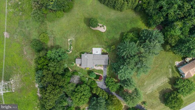 8604 BURNT HICKORY CIR, Frederick, MD 21704
