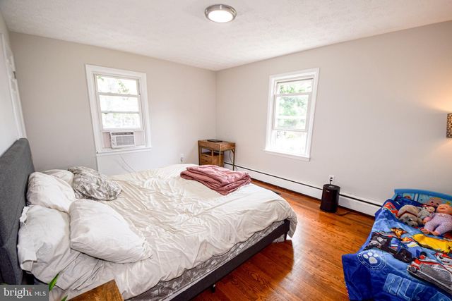 9 LOMBARD ST, Thurmont, MD 21788