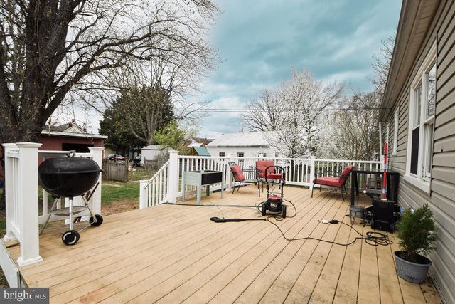 9 LOMBARD ST, Thurmont, MD 21788