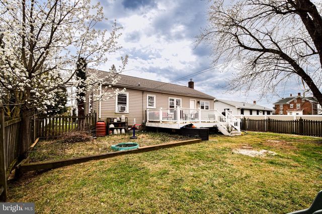 9 LOMBARD ST, Thurmont, MD 21788