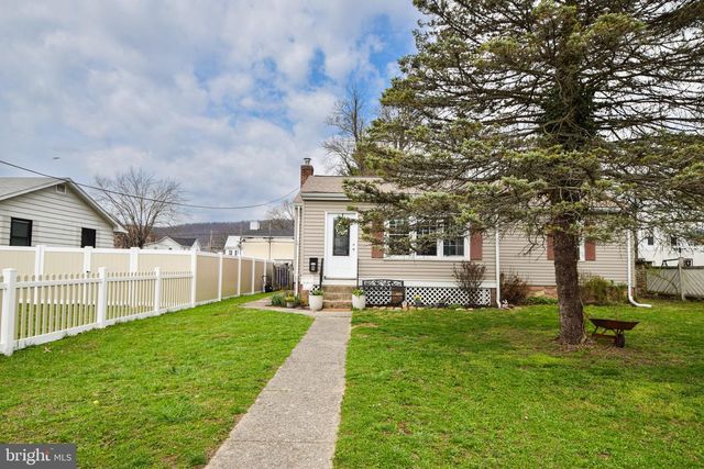 9 LOMBARD ST, Thurmont, MD 21788