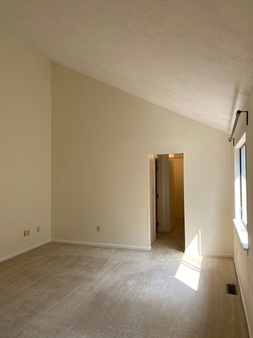 119 Spyglass Hill Drive 119, Ashland, MA 01721