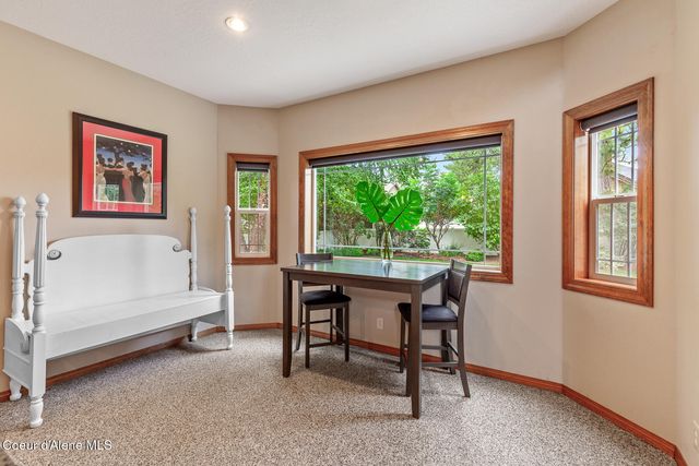 11544 N Cattle Dr, Hayden, ID 83835