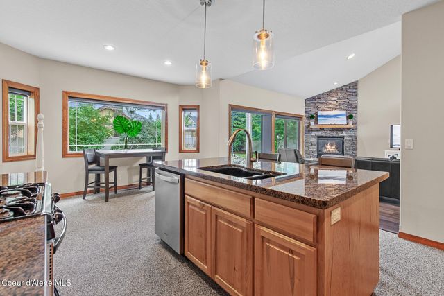11544 N Cattle Dr, Hayden, ID 83835