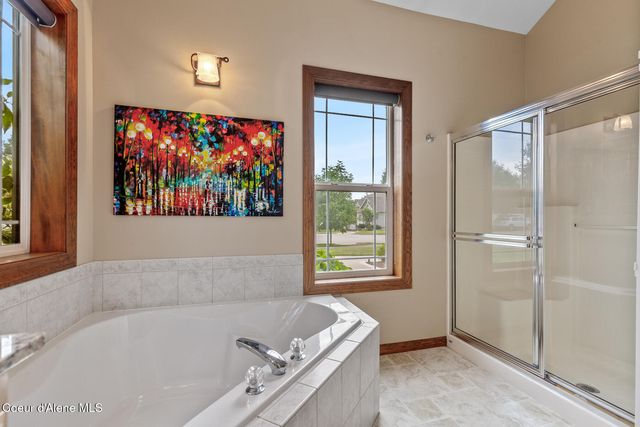 11544 N Cattle Dr, Hayden, ID 83835