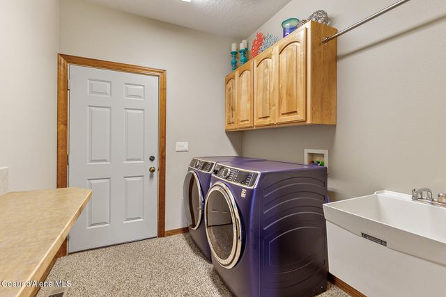 11544 N Cattle Dr, Hayden, ID 83835