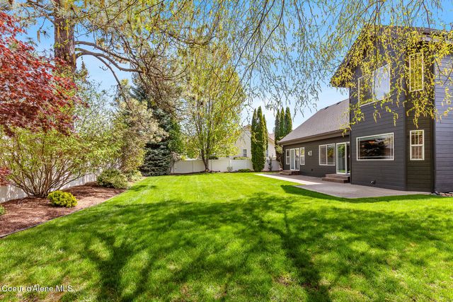 11544 N Cattle Dr, Hayden, ID 83835