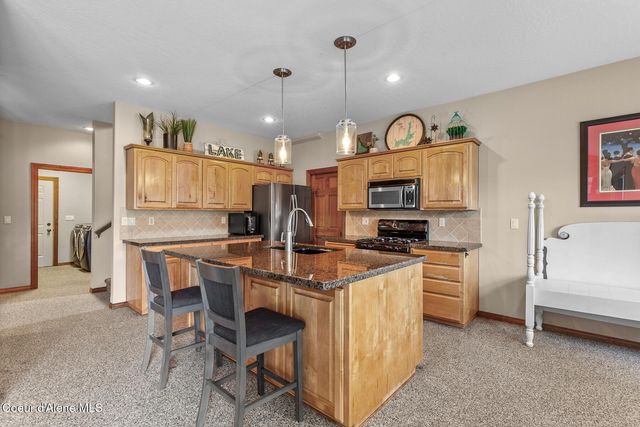 11544 N Cattle Dr, Hayden, ID 83835