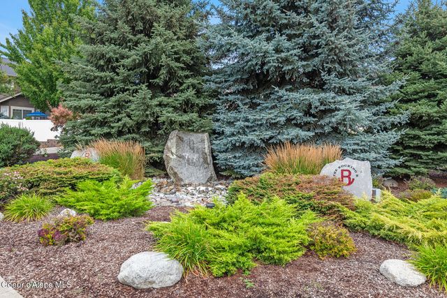 11544 N Cattle Dr, Hayden, ID 83835