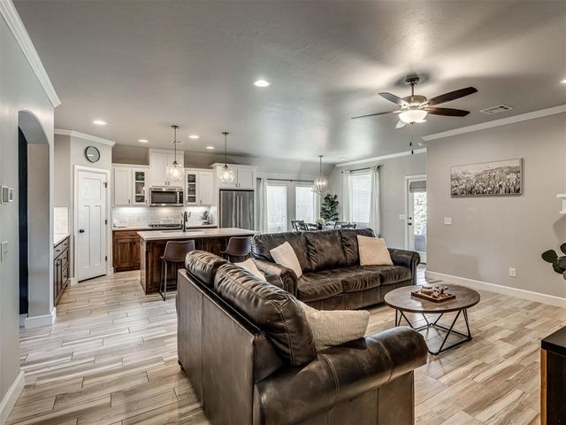 16309 Monarch Field Road, Edmond, OK 73013