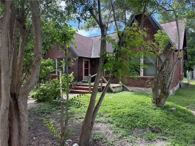 537 Naples St, Corpus Christi, TX 78404