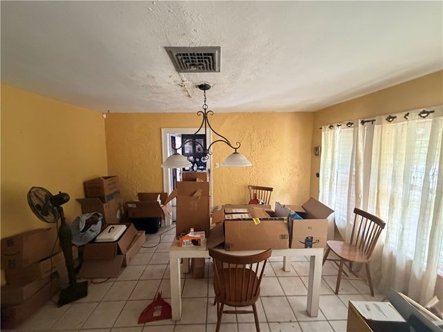 537 Naples St, Corpus Christi, TX 78404