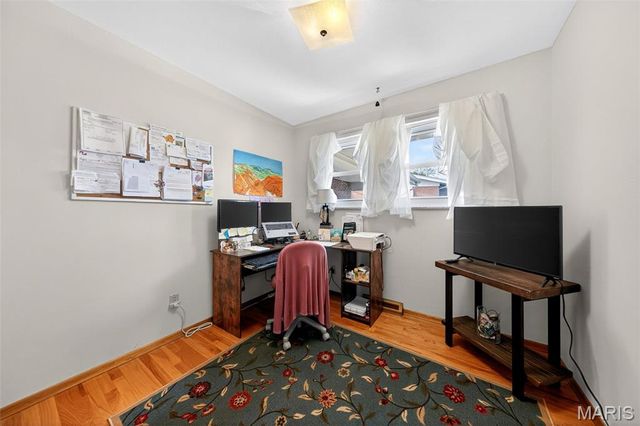 649 Suntide Drive, St Louis, MO 63125