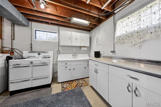 649 Suntide Drive, St Louis, MO 63125