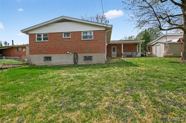 649 Suntide Drive, St Louis, MO 63125