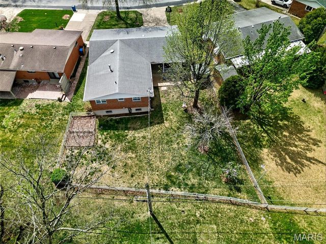 649 Suntide Drive, St Louis, MO 63125