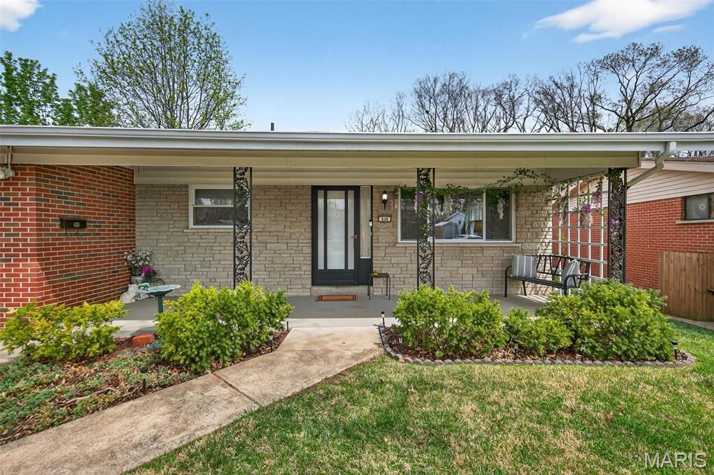 649 Suntide Drive, St Louis, MO 63125