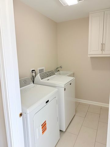 1260 Briarwood Lane 58, Libertyville, IL 60048