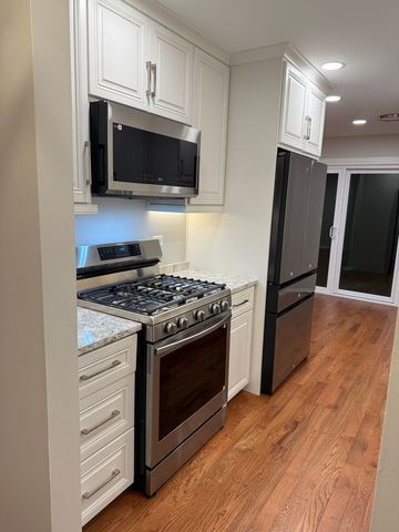 1260 Briarwood Lane 58, Libertyville, IL 60048