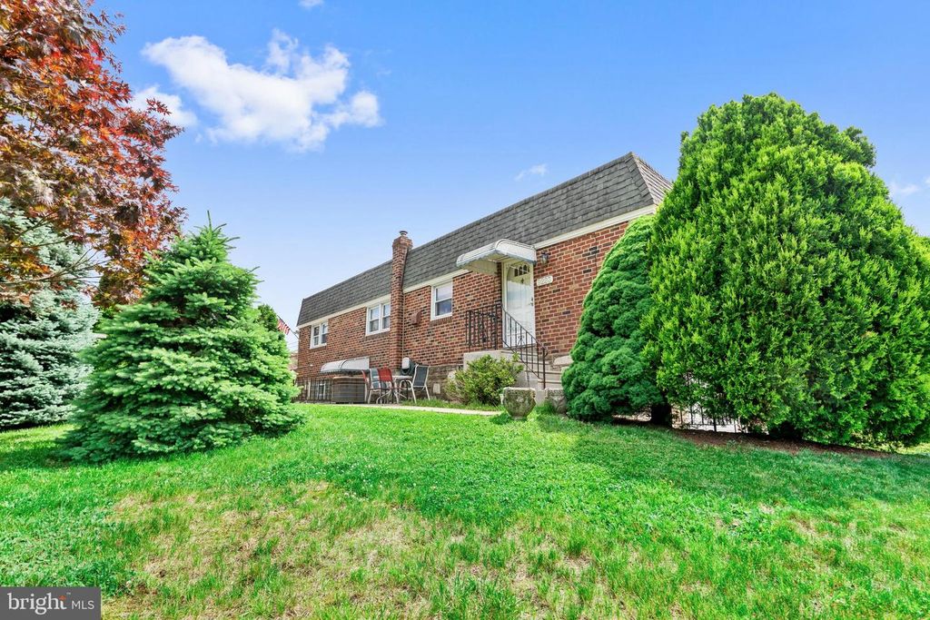 9223 CRISPIN ST, Philadelphia, PA 19114